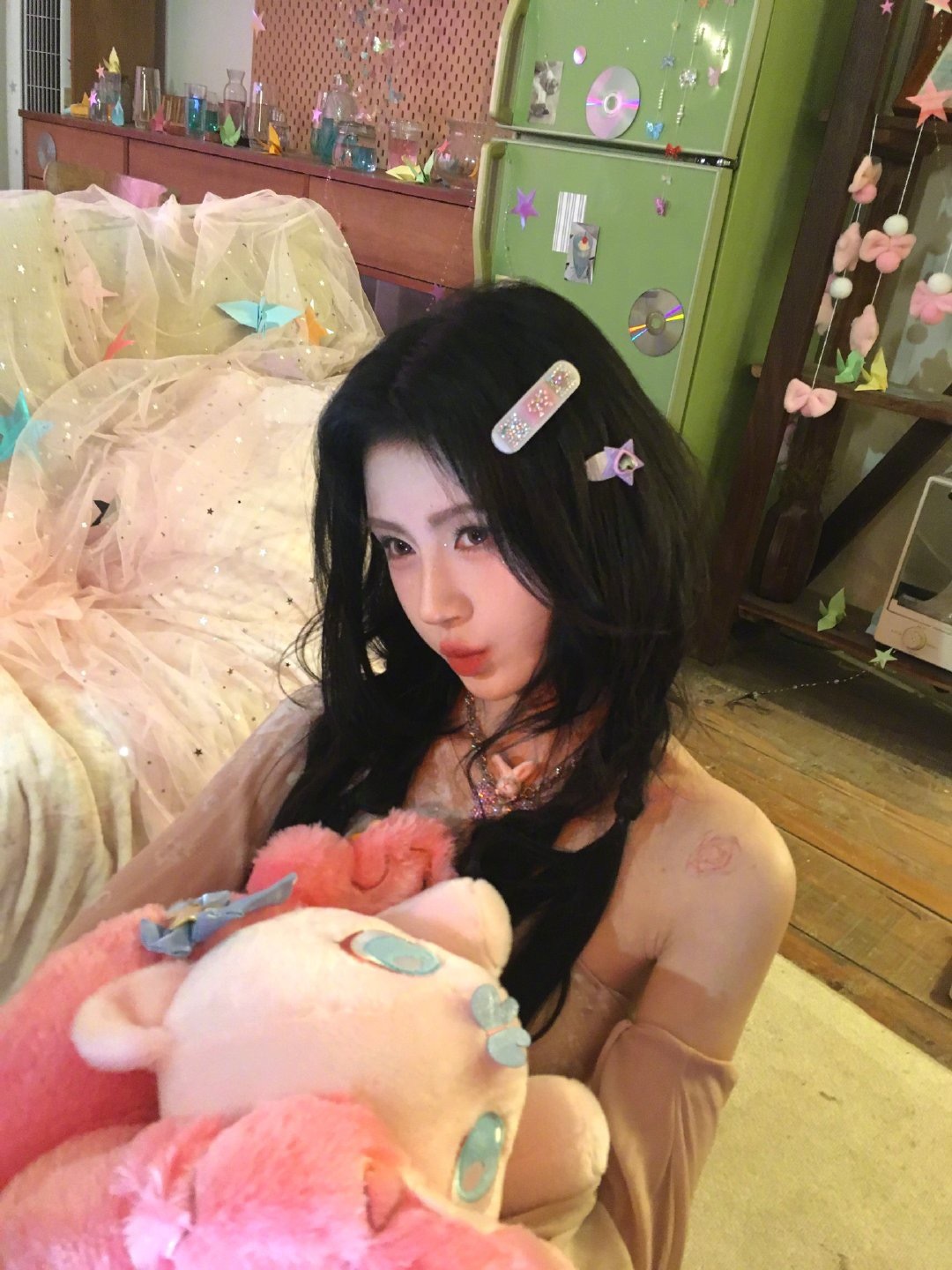 鞠婧祎最新物料今天是pink风的小鞠 