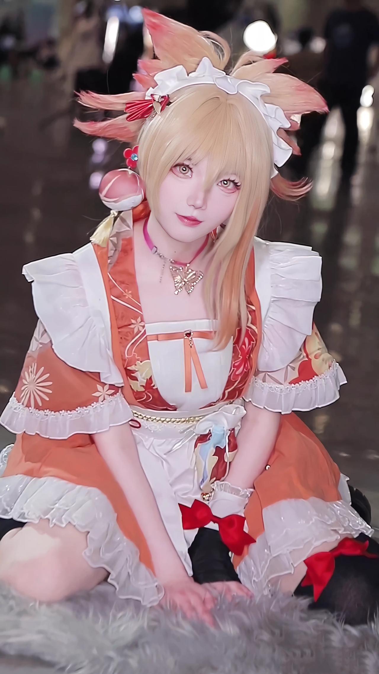 宵宫女仆装，在漫展上真好看！#游戏##原神##二次元#