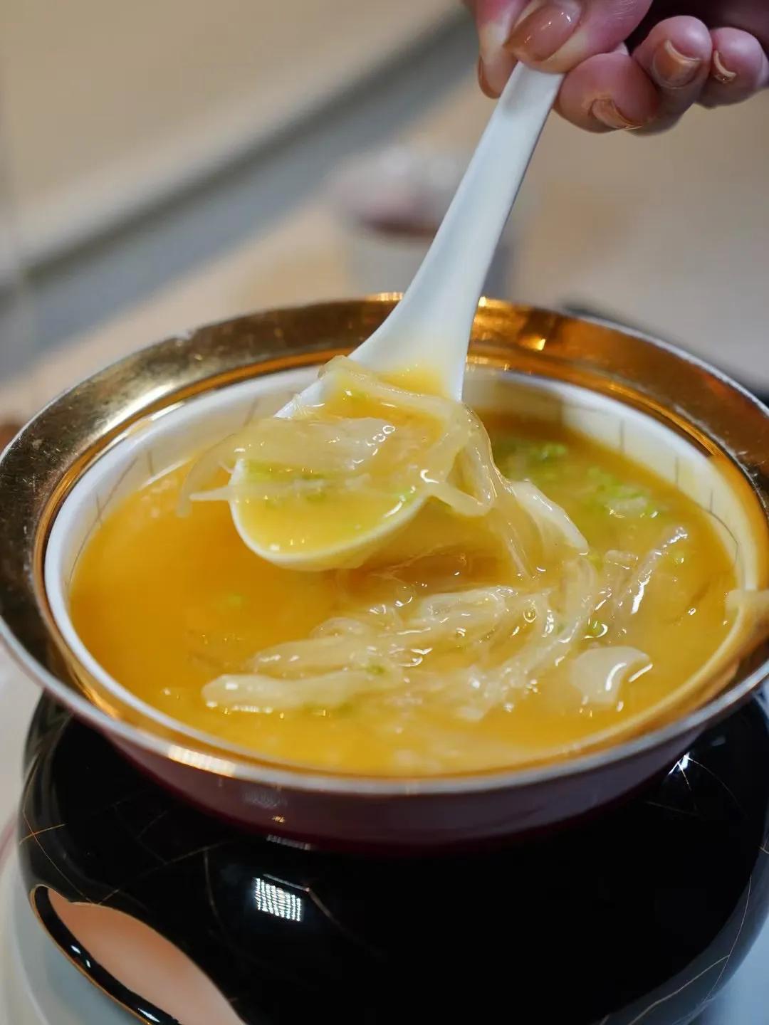  🌶️属于湘上湘餐配茶的美好夜晚～

恭喜「湘上湘」MICHELIN米其林指南