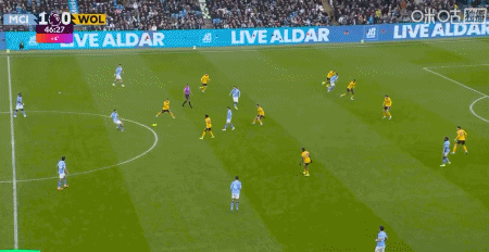 【英超】曼城2比0狼队北京时间1月24日，英超联赛第23轮，曼城主场对阵狼队。上