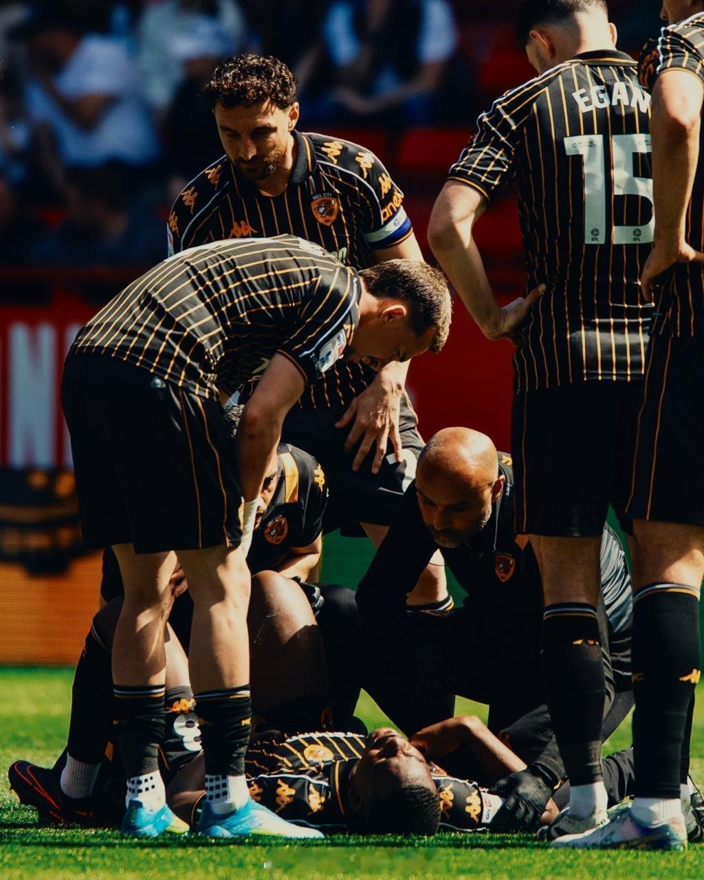 【悲催！英冠球员双膝先后ACL】效力英冠赫尔城的24岁比利时中场，埃里奥特-马塔