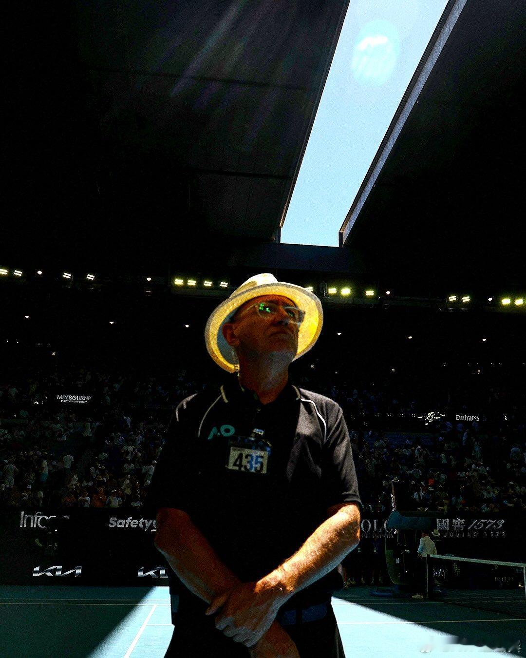 澳网男单半决赛日 🙌一些来自墨尔本的明信片，请注意查收 🎑网来不息ATP德约