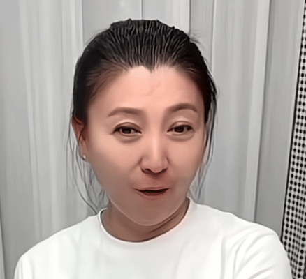 佳佳在北京开店有二十年了。咱北京的兄弟姐妹，爷们娘们能不能给走个面，走个面，咱北