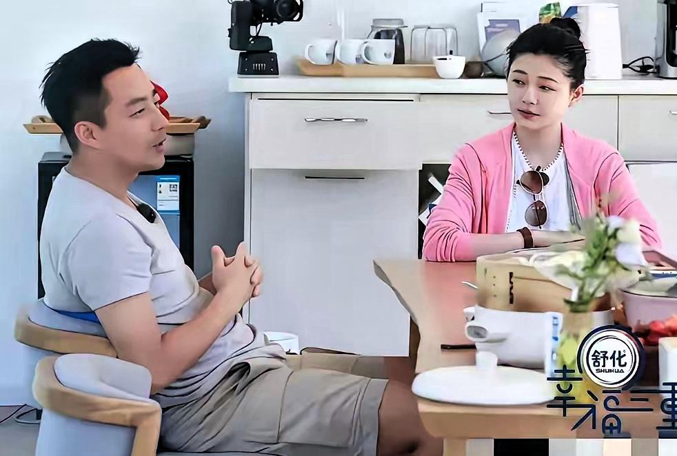 聚光灯下爱情的谎言与真相,大S婚恋事件的反思
大S的情感故事，真是一场大戏，和具