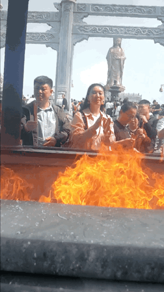 过去的、过不去的，终将都会过去；没有过不去的人与事，只有那颗不愿意过去的心#天师