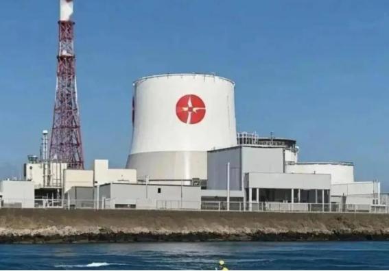 一旦中国动用“核武器“对日本本土实施打击，那么等着中国的将会是来自于半数幸存日本