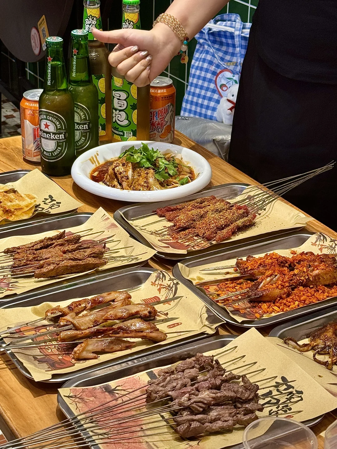 在郑州！！吃到了西安正宗的生肉串！！好好吃！！