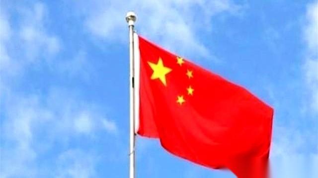 德国人说我们“危险”。
我瞅了半天，愣是没想明白，危险在哪儿？
哦，原来是说我们