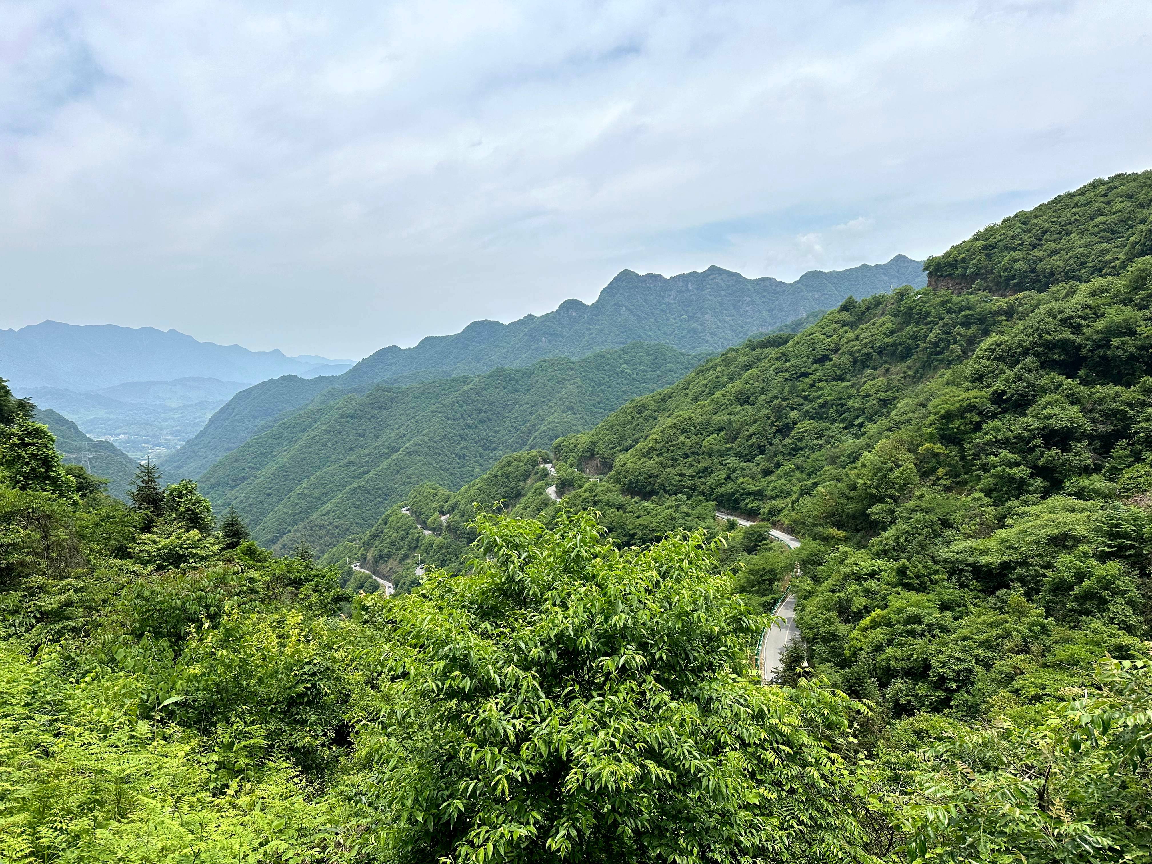 回辽西朝阳赴一场故乡之约 总说要找片能彻底松下来的山水，来辽西朝阳就找对了地方。