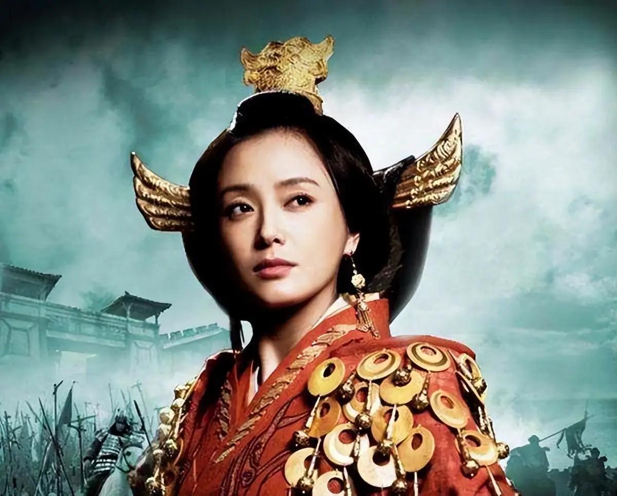 首先，吕后是他“开国团队”的核心股东。吕家从刘邦穷得叮当响时就押注他，她哥吕泽、