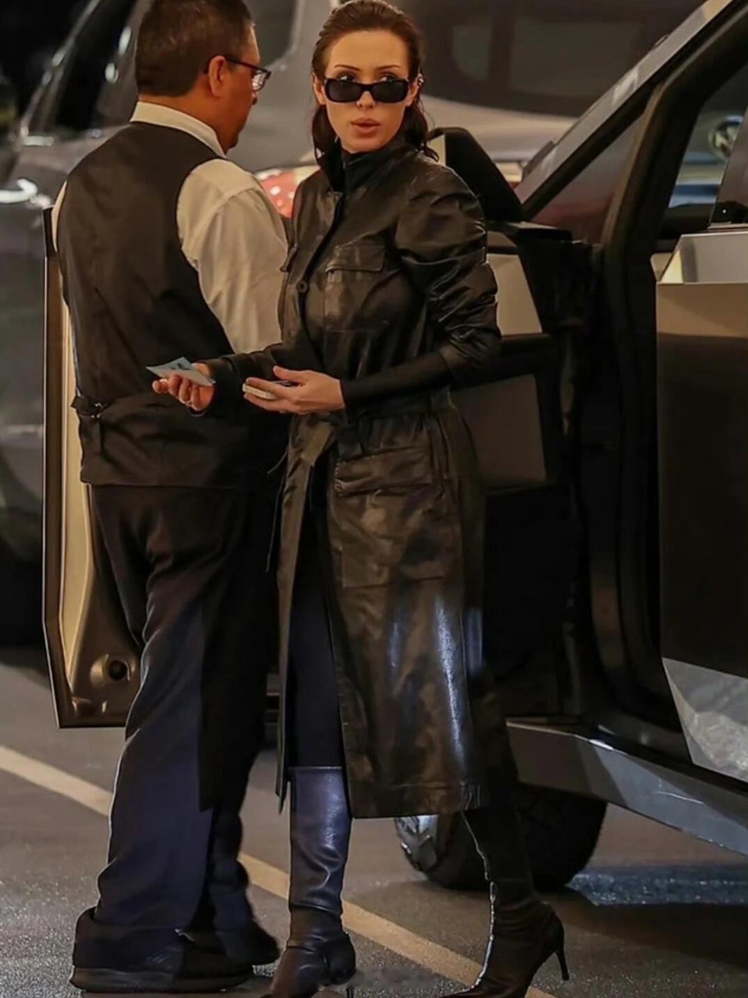 比安卡的冬天战袍，真帅气酷酷的 