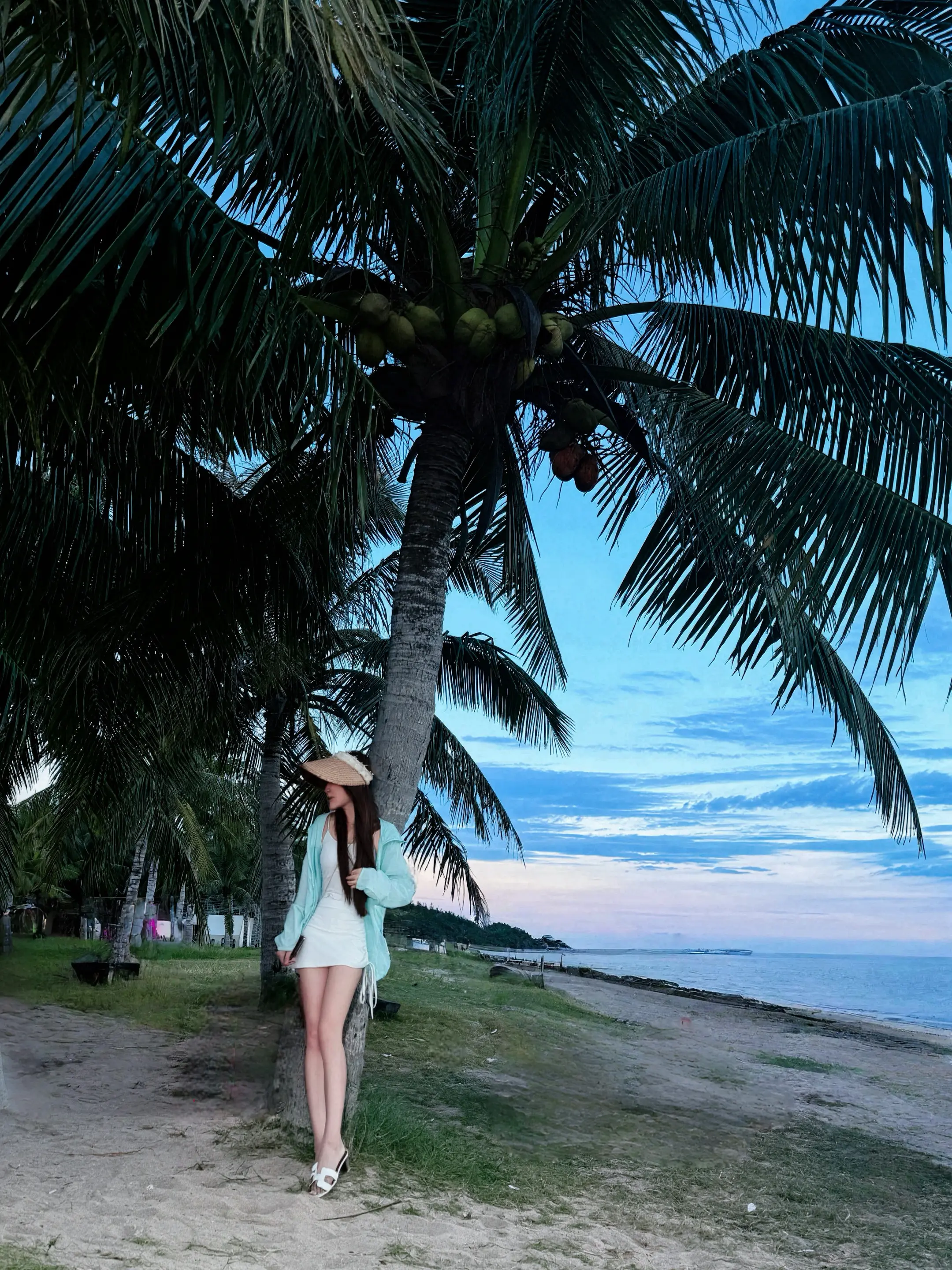 我从来不怕大雨 也有独自前行的勇气 祝我睡的好 明天也无畏