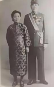 【抗日名将孙连仲竟是清廷“驸马”】


熟悉近代史的朋友对台儿庄战役指挥官、西北