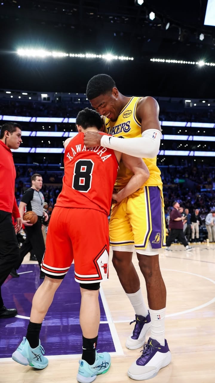 nba 今日上演了日本球员德比：河村勇辉登场10分08秒，3分1篮板2助攻；八村