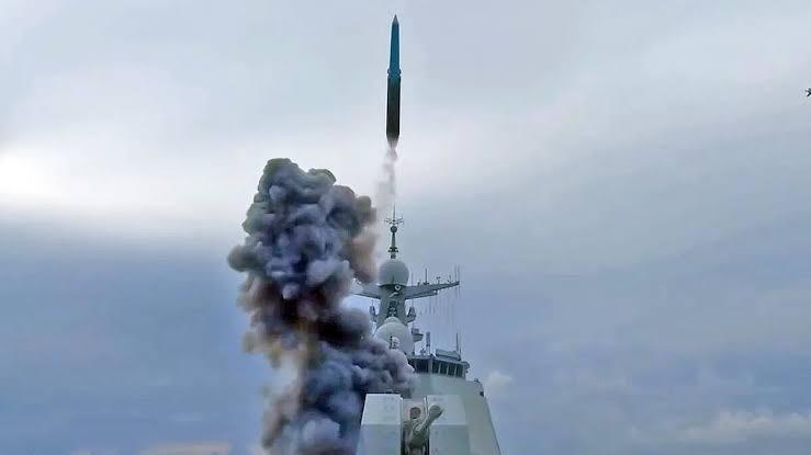 解放军让美军慌了！
美军卫星想偷拍中国沙漠，
拍完五角大楼却全沉默了！
近期解放