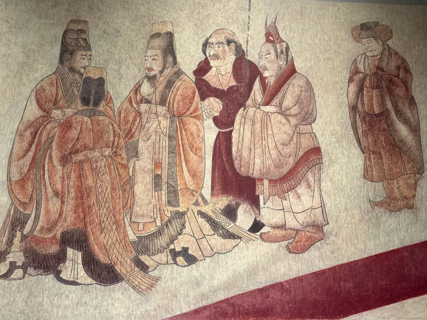 唐代《客使图》，藏在壁画里的大唐外交场面唐代《客使图》，1971年于陕西乾县乾陵