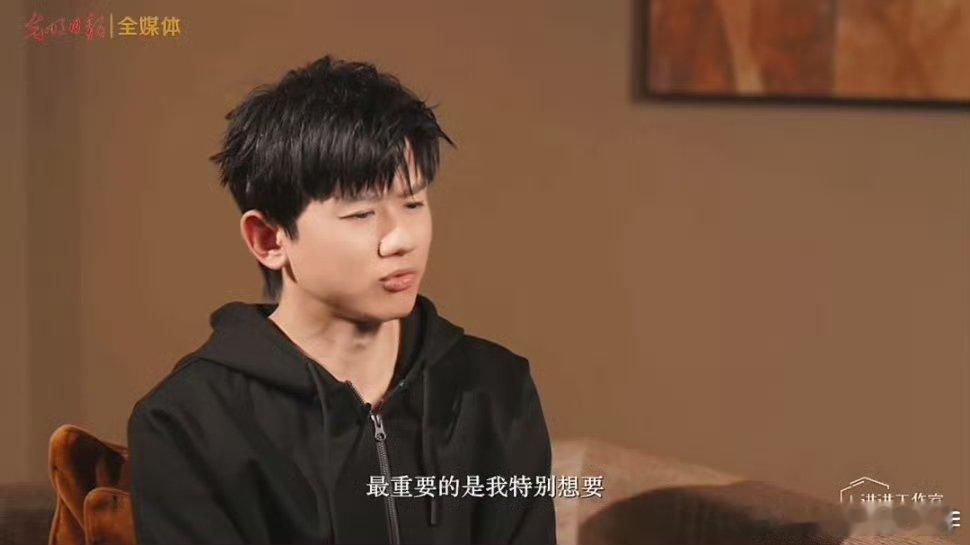 光明日报专访张杰 从专访读懂张杰的音乐热爱，因观众共鸣愈发热忱，用歌声传递无限能