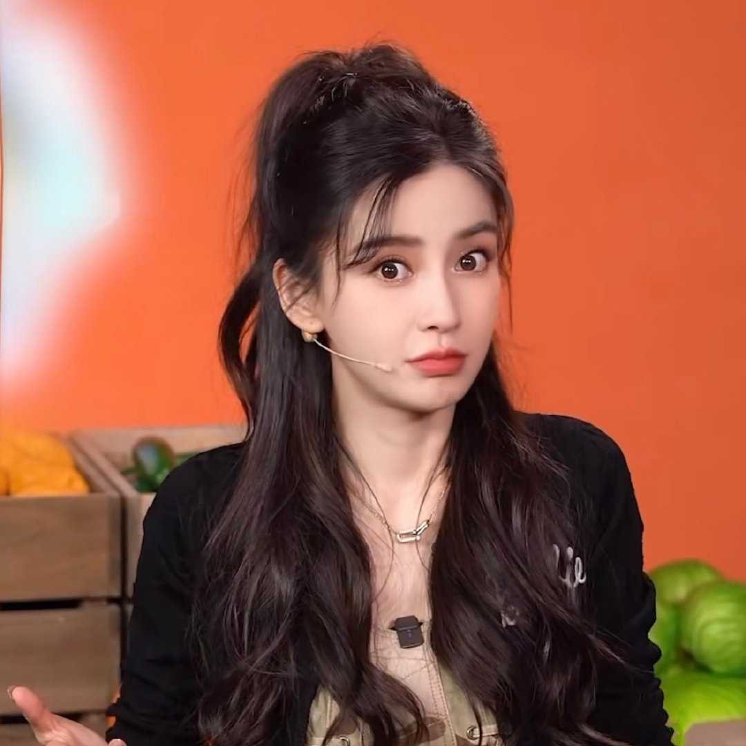angelababy angelababy 与你相遇，是时光赠予我最珍贵的礼物，
