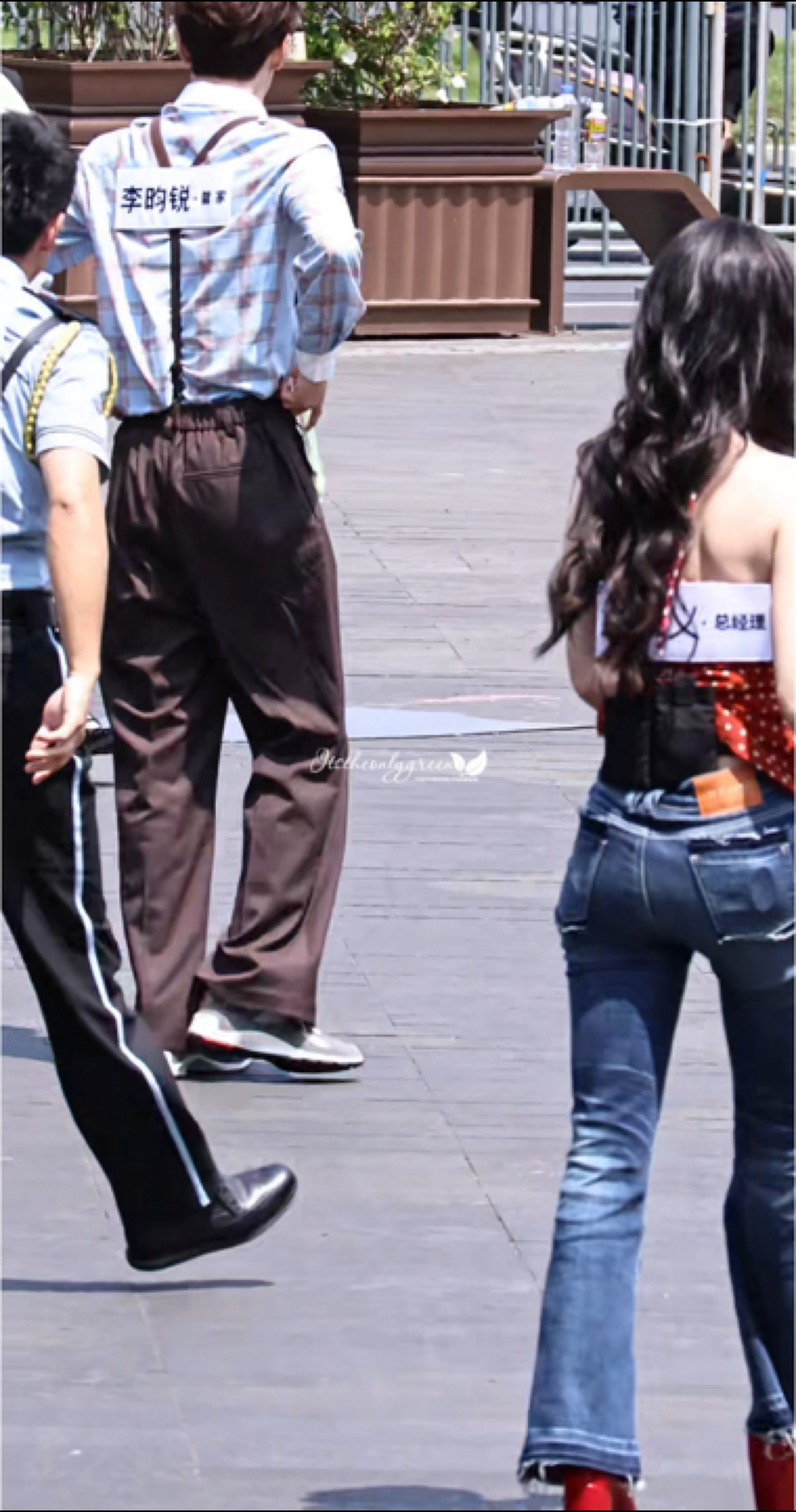 李昀锐孟子义撕名牌路透李昀锐孟子义玩得开心就好欢迎大家来预约尚公主 