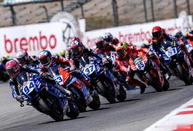 张雪机车夺得超级杆位赛第二名4月17日，新华社消息，2026世界超级摩托车锦标赛