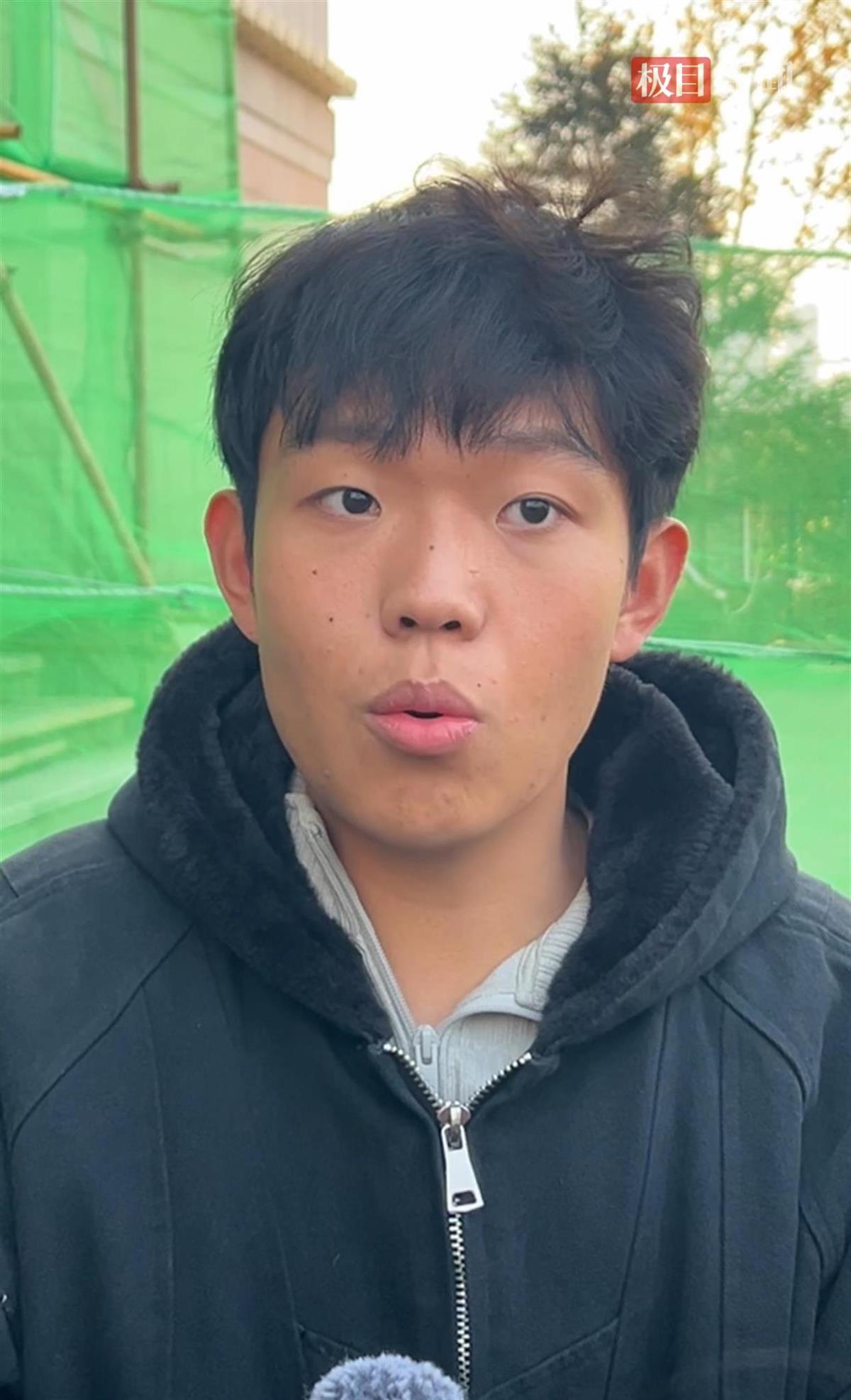 泰安那个17年前入室抢孩子的案子二审开庭，被抢的孩子姜甲儒和他妈都去了法庭。结果