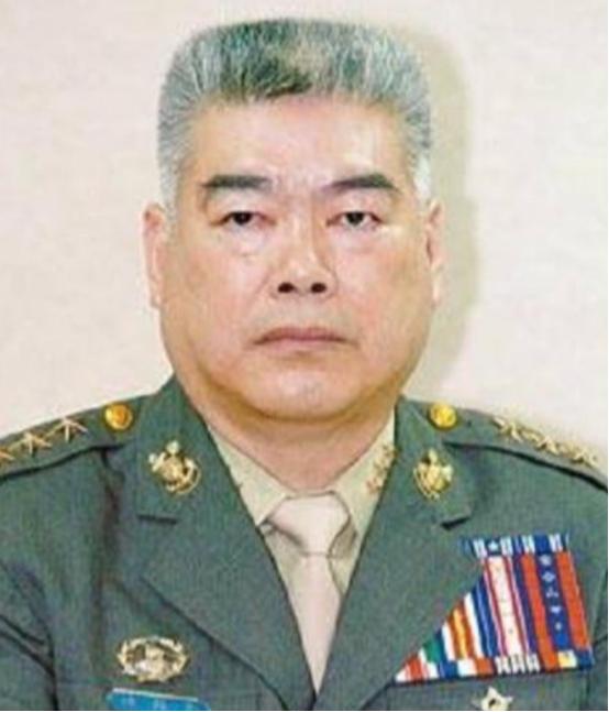 郑丽文如果真的敢于任用“黄复兴”的人担任国民党副主席的话，那就说明郑丽文很可能会