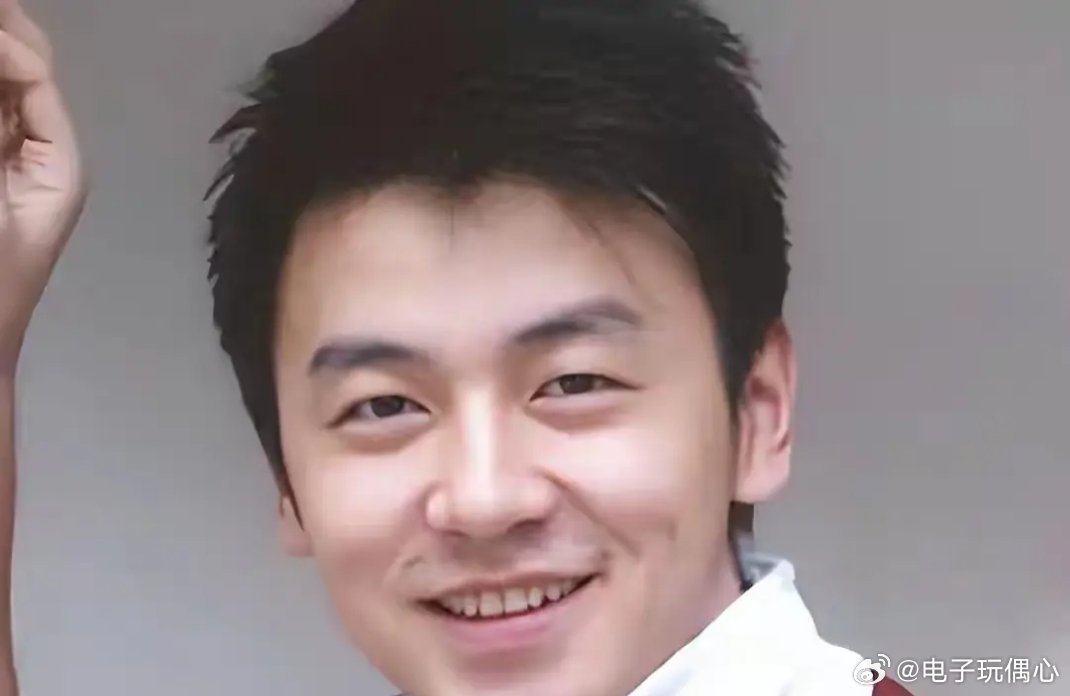 雷佳音的妻子居然是她，是我们的童年女神，怪不得出道多年无绯闻 