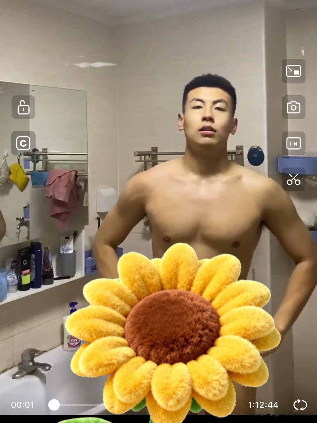 痞帅体育生各种场景拍调整焦距vlog，乖巧听话又帅气