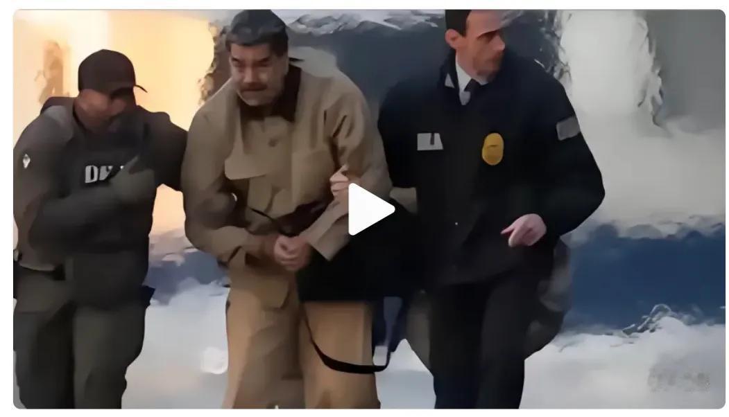 这个世界要多疯狂有多疯狂！
谁来拯救这个疯狂的世界？