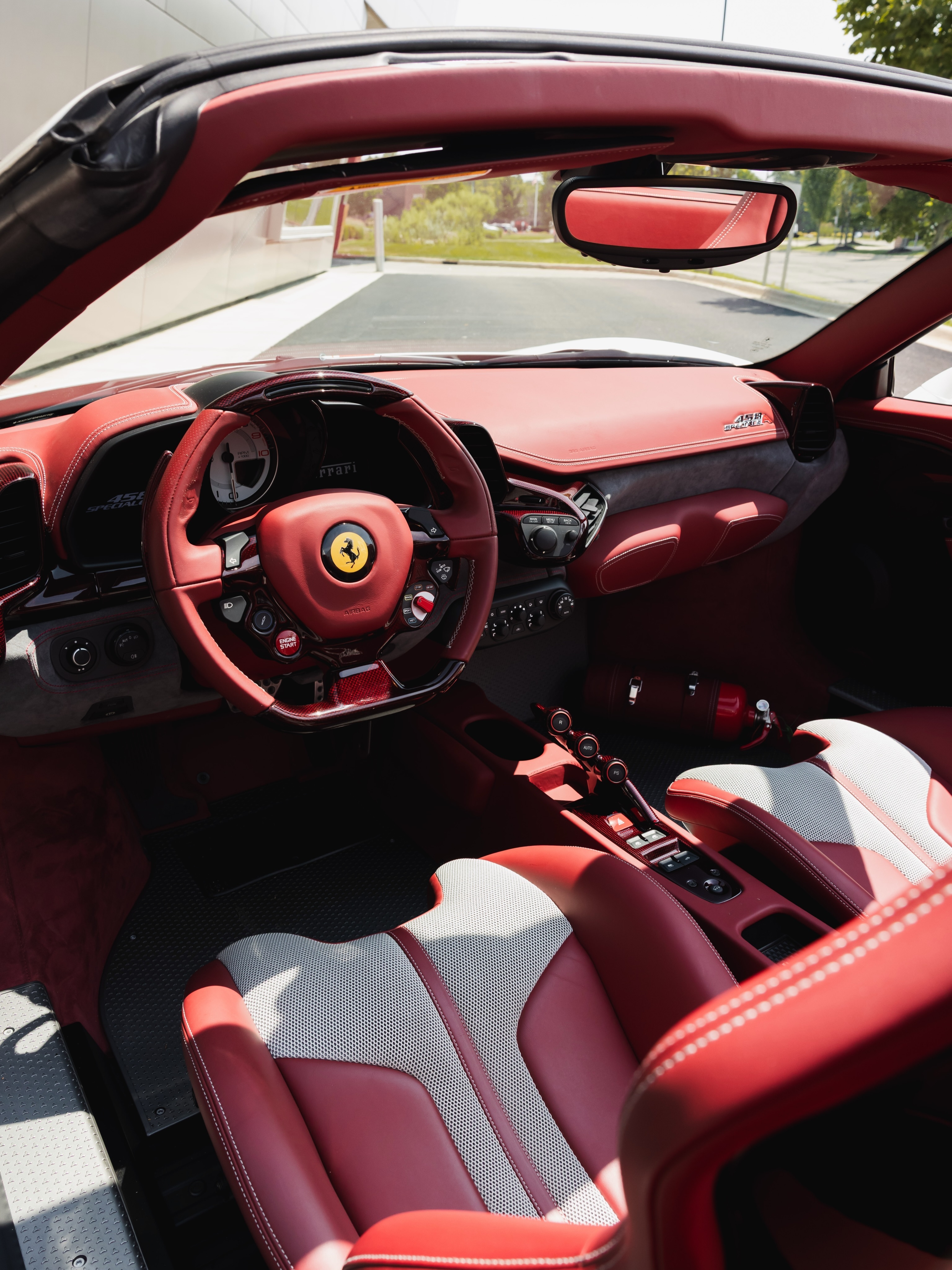 早上好～法拉利闫闯说车 法拉利458 Speciale Aperta 
