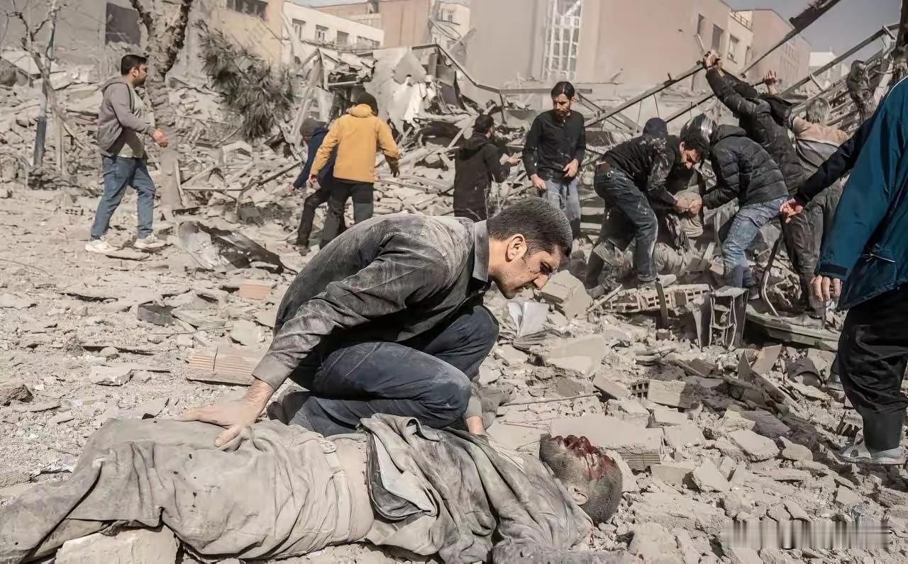 美以空袭后的伊朗民众，就算伊朗和美国以色列达成和解，那这些受到伤害的伊朗百姓会原