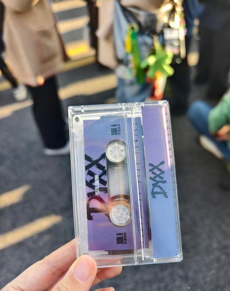 救命！ 你就是浪漫的代言人，没有之一！亲手打包礼物，还亲自录制专属磁带，这浪漫程