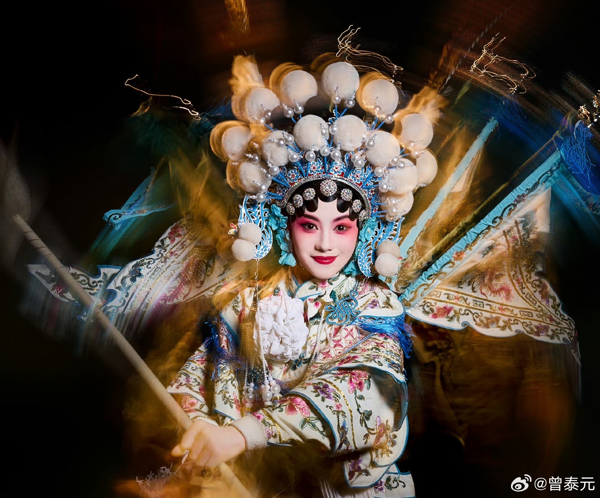 央视一套的热播电视剧《主角》以秦腔名伶忆秦娥（易青娥）为主轴，讲她从秦岭山区的放