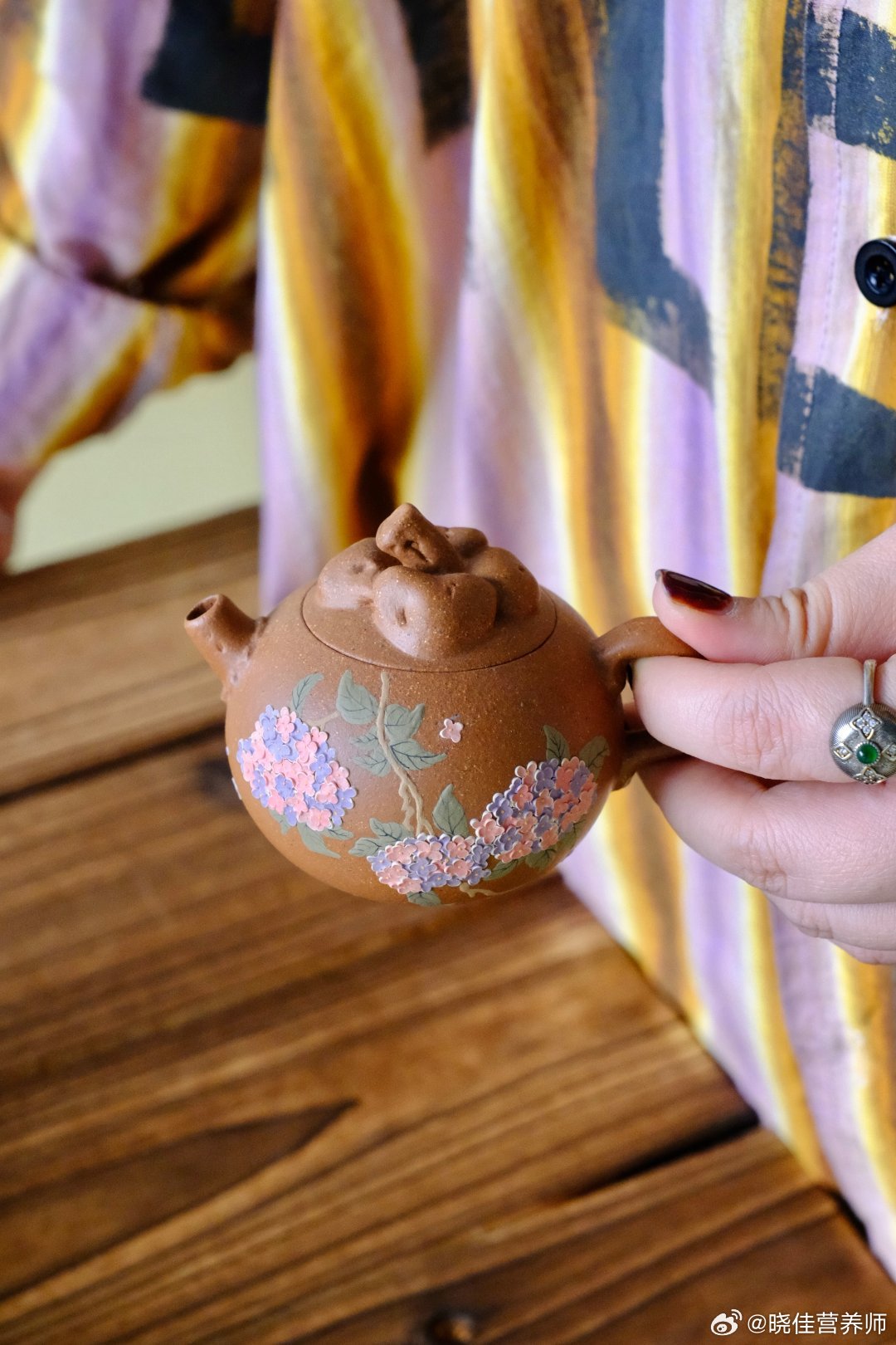 和嘟嘟在一起来了供应链 看着她选品 看着她砍价 真的挺感动的 真是见证了“苦口婆