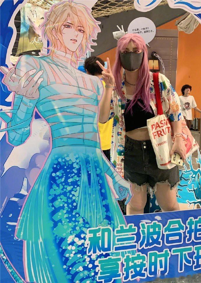 二次元的幸福氛围真让人向往，好想参与集邮。去感受那份快乐，消散打工的疲惫与班味。