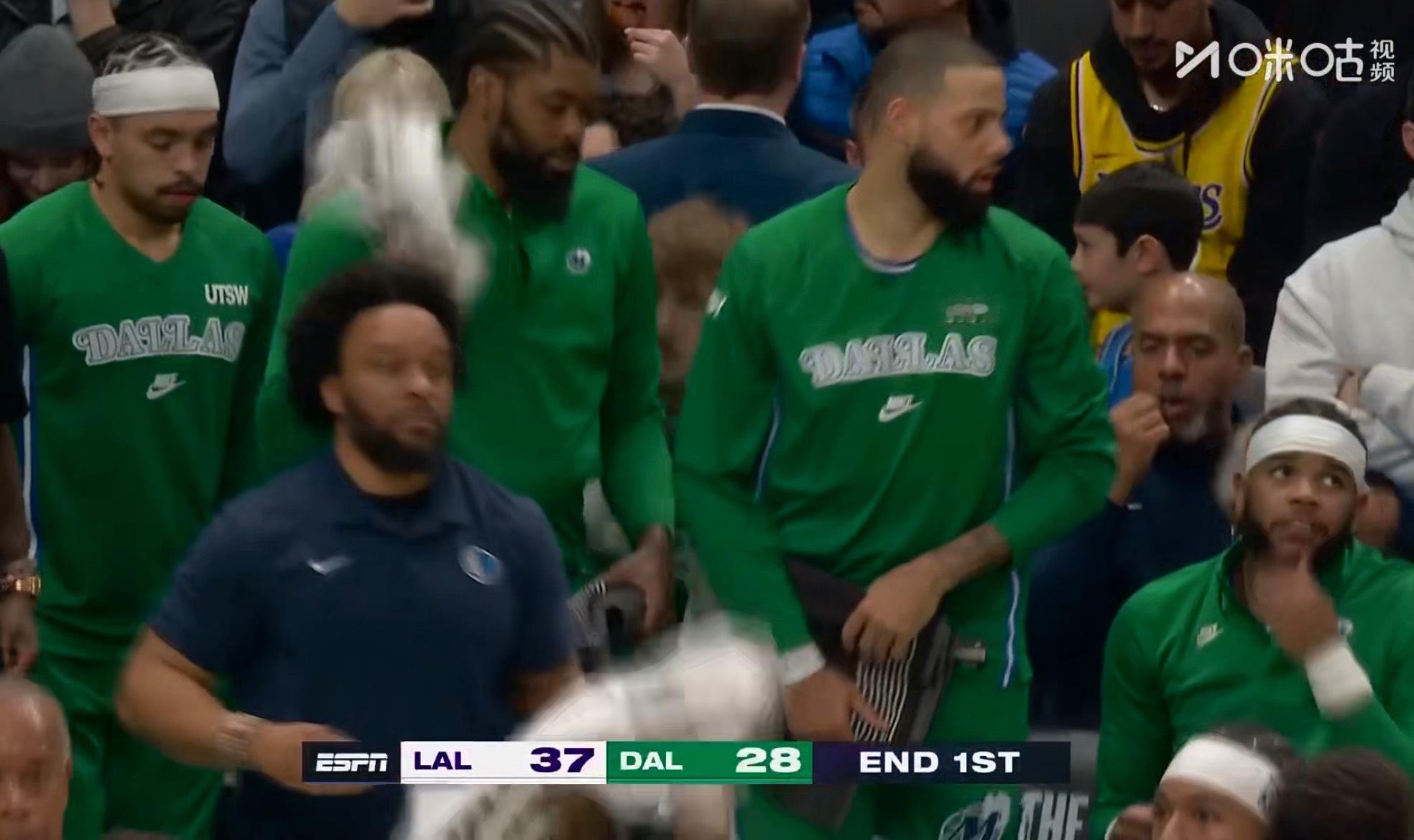 范德彪挺猛的 湖人vs独行侠