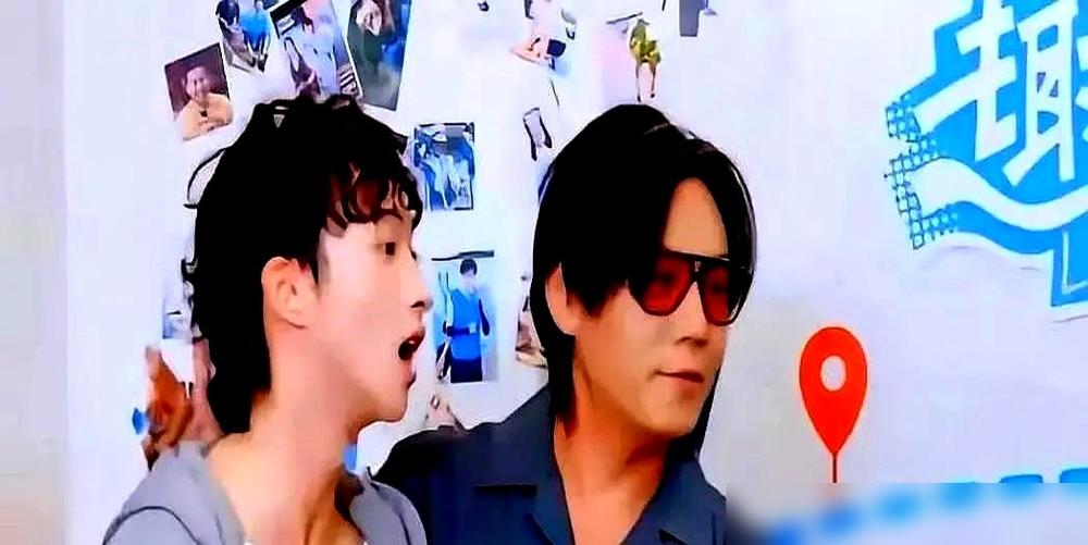 庾澄庆和伊能静离婚，最重要的那条，根本没写在纸上。
 
传闻每周电话，四人同桌，