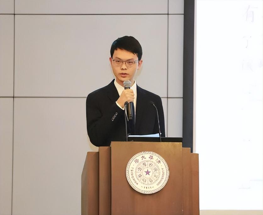 一纸限制文件，逼走清华出身的AI天才。Anthropic这回不是产品翻车，是把实