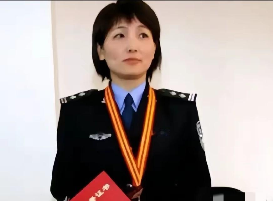 十年冤狱，3596天，国家赔偿221万。
DNA明明排除了叔侄俩，现场没指纹没脚