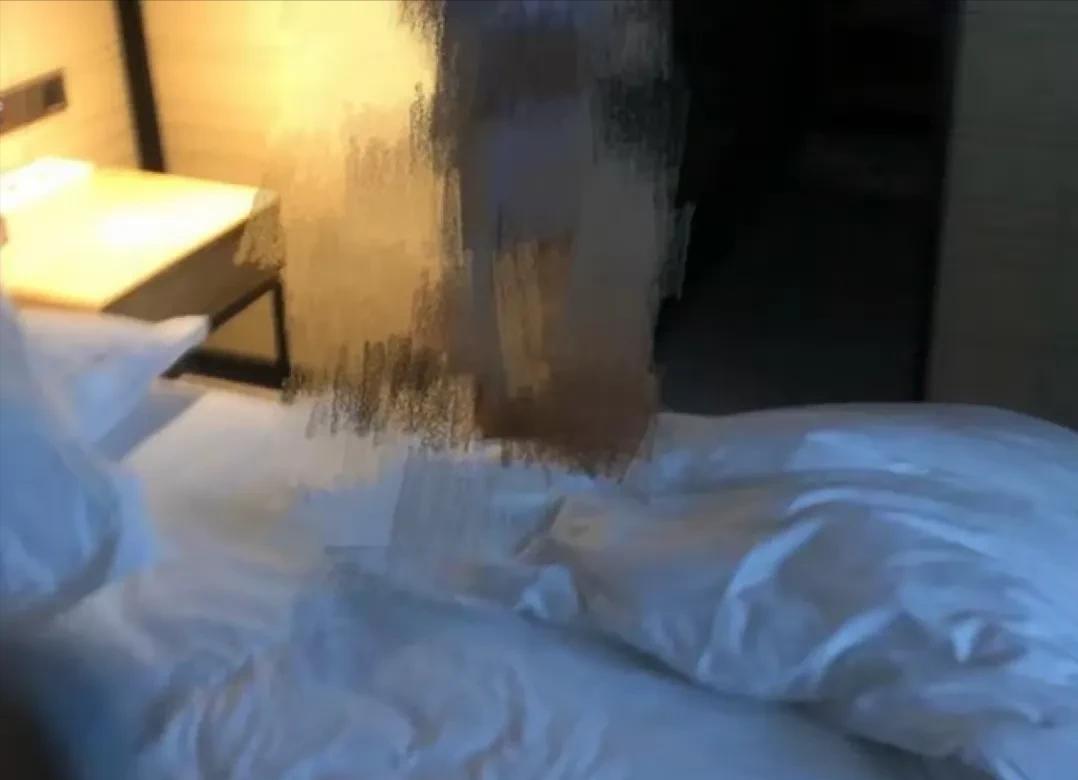 “无罪！”山东淄博男子捉奸怒打情夫，对方为脱身主动赔偿2.5万却报警反咬。男子因