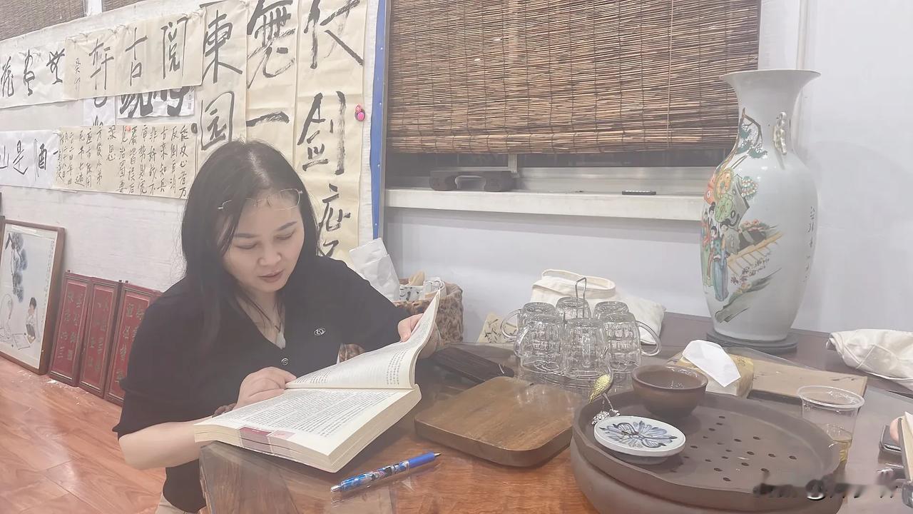 【红楼诗社辰龙】第四社·追梦
社主：张华兴
       古诗有云：儿童急走追黄