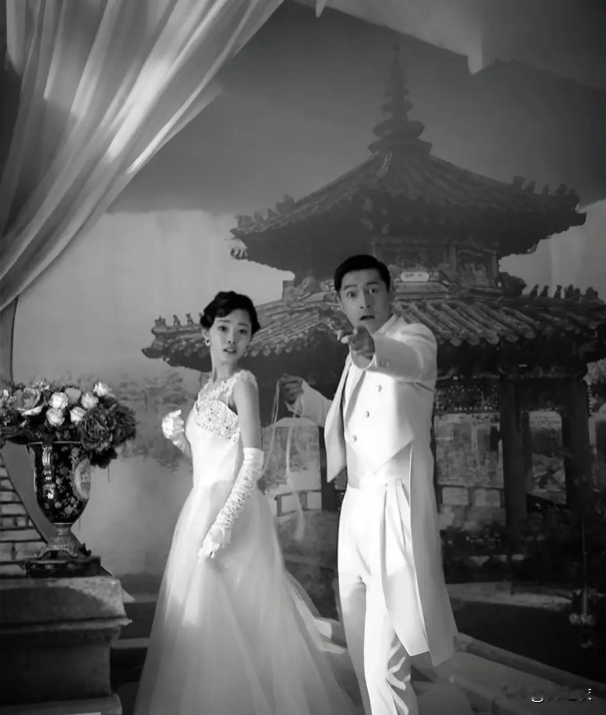 所以不能说不公平，因为这世道本身就不公平，而明台不选择于曼丽，一是于曼丽身世的确