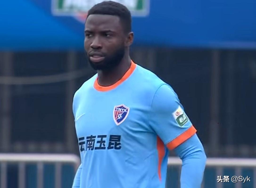 礼尚往来，上赛季何超乌龙送礼，今天克莱伯还礼。

上赛季中超，云南玉昆对阵河南取