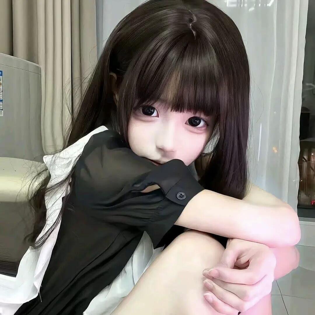𝗪𝗲𝗖𝗵𝗮𝘁权威女头｜超绝氛围感头像丨小众女生头像｜女生头像分享  