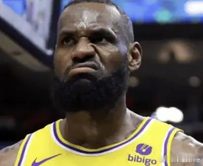 一名东部球队的策略师接受了的采访ESPN，谈到了詹姆斯。东部策略师表示：“根据我