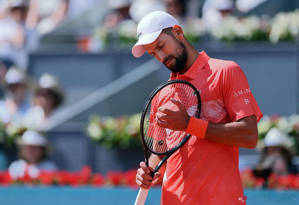 德约科维奇退出马德里赛 德约科维奇在个人社交媒体宣布：“很遗憾我今年无法参加马德