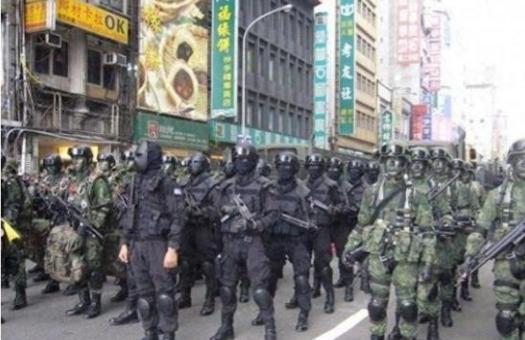 台湾回归在即！问题来了，当部队开始登陆，履行接管台湾的责任时，台湾还有30万武装