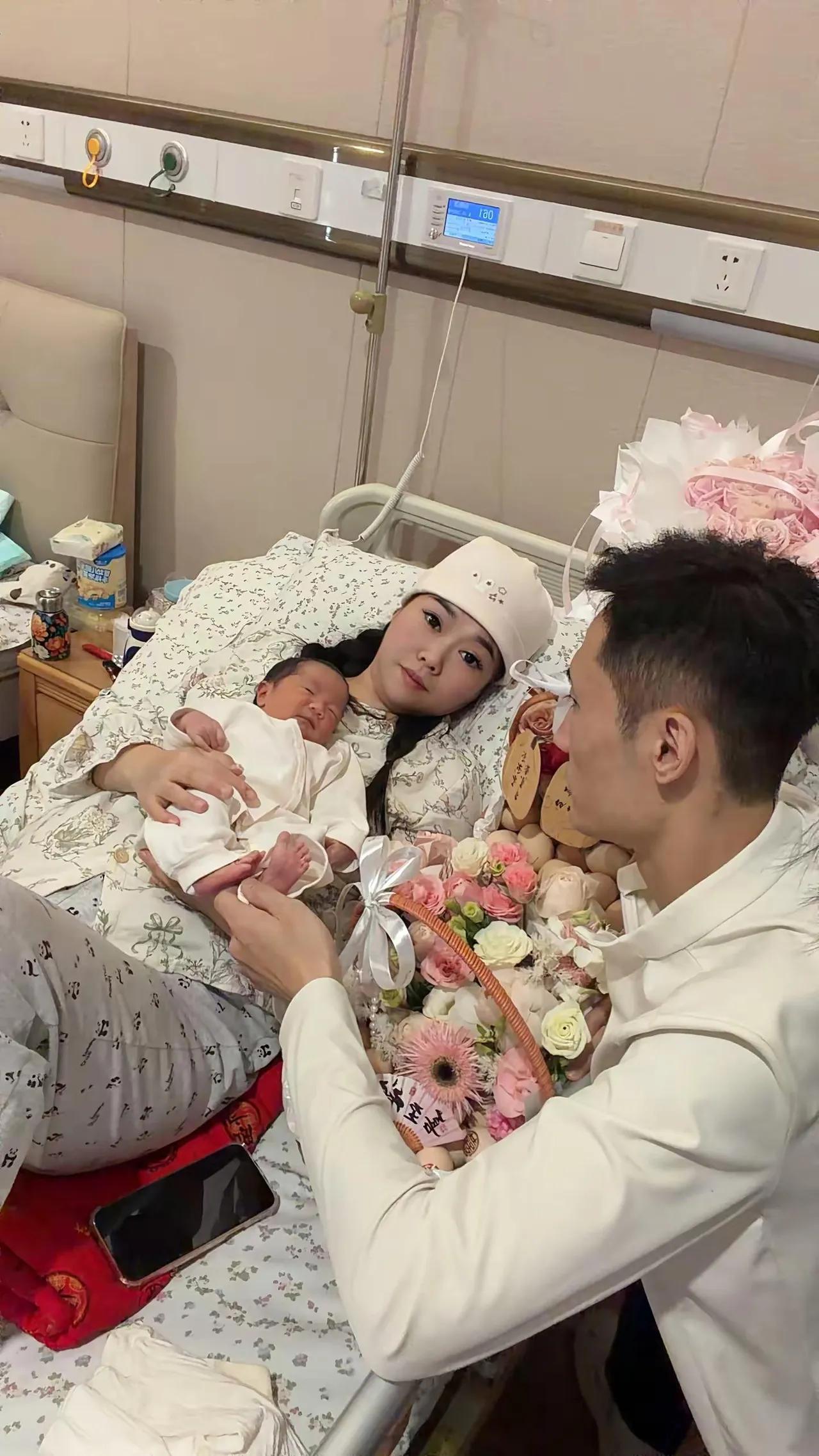 万万没想到，我竟然生了个人，厉害吧？[我想静静]