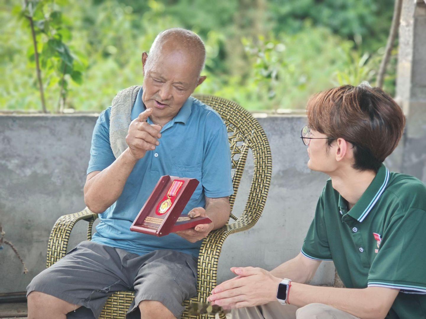 【情暖老兵老党员 深耕青蒿助振兴】重庆学子筑桥推普暖人心重庆大学生法治下乡志愿行