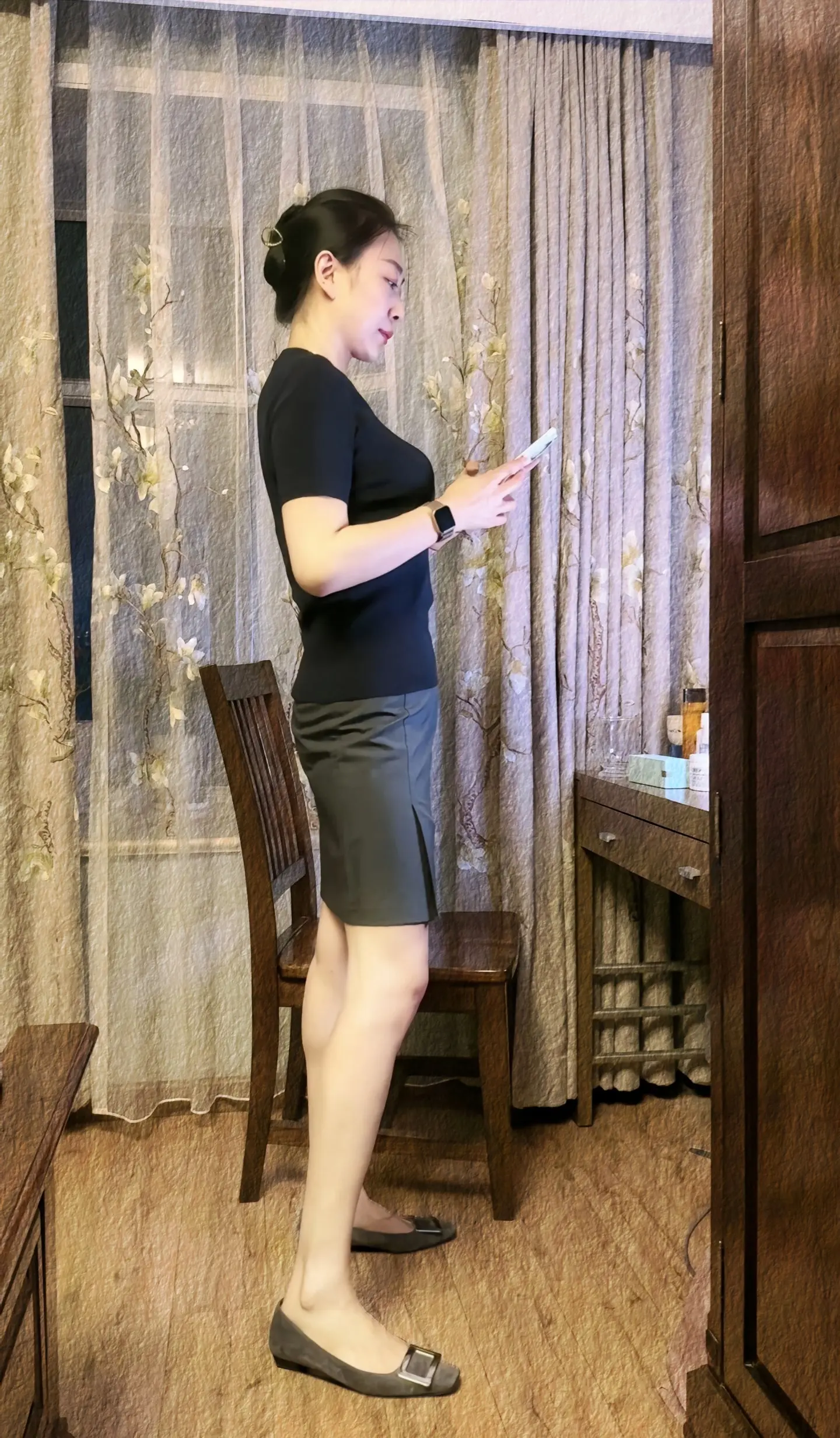 颜值不够可以化妆，但是气质这个东西是天生的